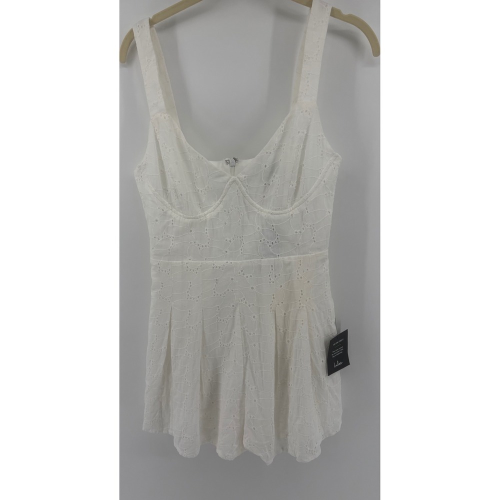 Lulus White‎ Floral Eyelet Bustier Romper Small NWT New Sleeveless Bridal Summer